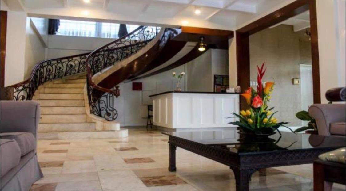 Citi Garden Suites Naga  Esterno foto